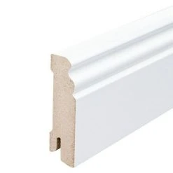 Auslauf ✔️ BAUHAUS Sockelleiste Weiß, 2,44 M X 1,8 Cm X 7 Cm, Profiliert ✔️