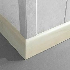 Auslauf ✔️ BAUHAUS LOGOCLIC Fußleiste K 58 Polar Birke 2,6 M X 10 Mm X 58 Mm ✨