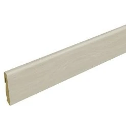 Aktion ✔️ BAUHAUS Profiles And More Sockelleiste FU147H Eiche Weiß 2,4 M X 18,5 Mm X 38,5 Mm, Gerade 🎉