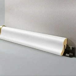 Am billigsten 🤩 BAUHAUS LOGOCLIC Fußleiste Uni Weiß 2,6 M X 22 Mm X 40 Mm ⌛