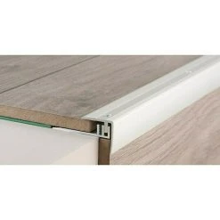 Neu 🔥 BAUHAUS LOGOCLIC Treppenkantenprofil 229 Silber, 1 M X 27,7 Mm X 27 Mm, Montageart: Schrauben ✔️