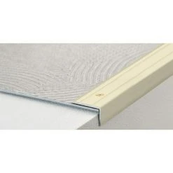 Aktion 🛒 BAUHAUS LOGOCLIC Winkelprofil 162 Sahara, 1 M X 24,5 Mm X 20 Mm, Montageart: Schrauben ✨