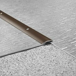 Billig 🎉 BAUHAUS LOGOCLIC Übergangsprofil Braun, 1 M X 30 Mm X 4,5 Mm, Montageart: Schrauben 🎁